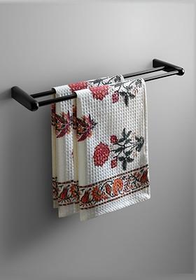 Red And White 2 Pieces Printed Cotton 170 Gsm Hand Towels