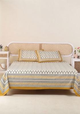 Mustard Floral Pure Cotton 300 Tc King Double Bedsheet And 2 Pillow Covers