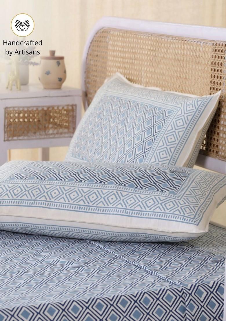 Grey Geometric Pure Cotton 300 Tc King Double Bedsheet And 2 Pillow Covers