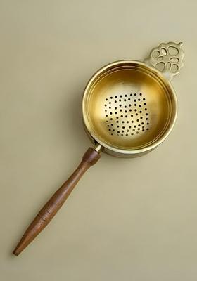 Gold Toned Brass Tea Strainer With Bowl