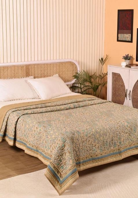 Cream Coloured And Blue Floral Ac Room Single Bed Quilt