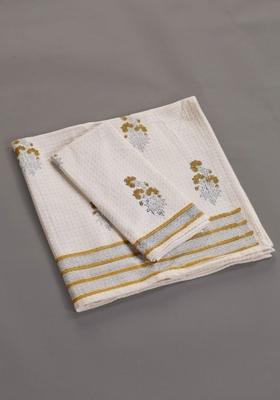 2 Pcs Off White And Olive Green Block Printed Cotton Hand And Bath Waffle Towel Set