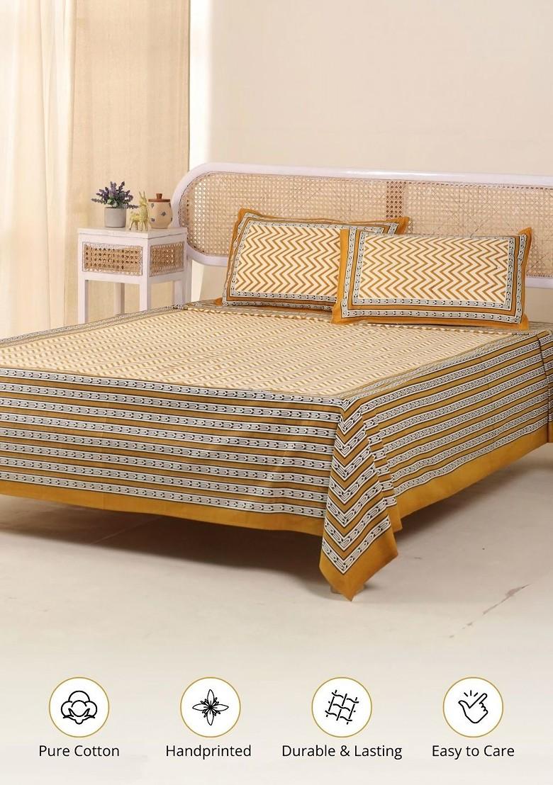 Mustard Geometric Pure Cotton 300 Tc King Double Bedsheet And 2 Pillow Covers
