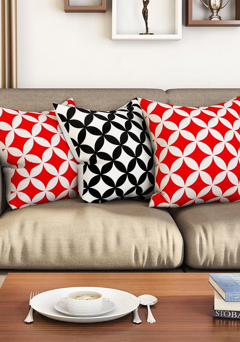 White And Red Set Of 3 16 X 16 Square Cushion Covers