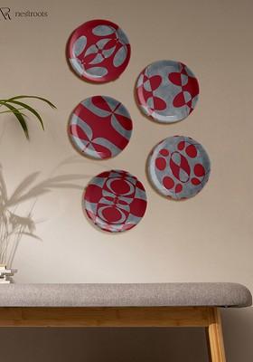 Nuanced Maroon And Grey 5 Pieces Printed Ceramic Wall Plates