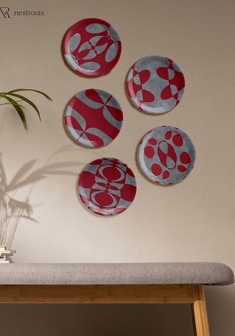 Nuanced Maroon And Grey 5 Pieces Printed Ceramic Wall Plates