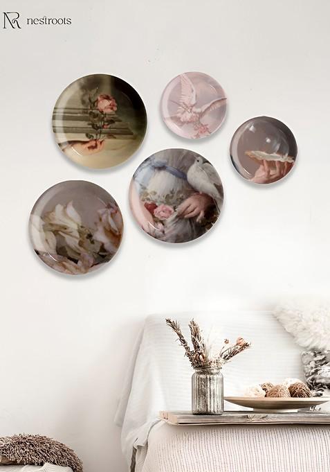 Cream And Brown 5 Pieces Printed Ceramic Wall Decor