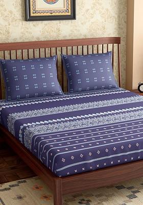 Navy Blue And OffWhite Geometric 300 Tc Cotton 1 Queen Bedsheet With 2 Pillow Covers