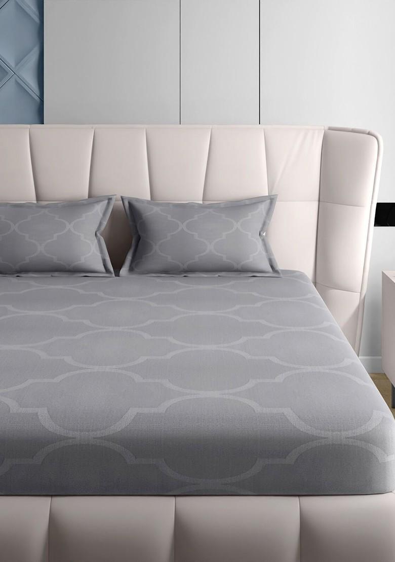 Grey Geometric Pure Cotton 300 Tc Queen Bedsheet With 2 Pillow Covers