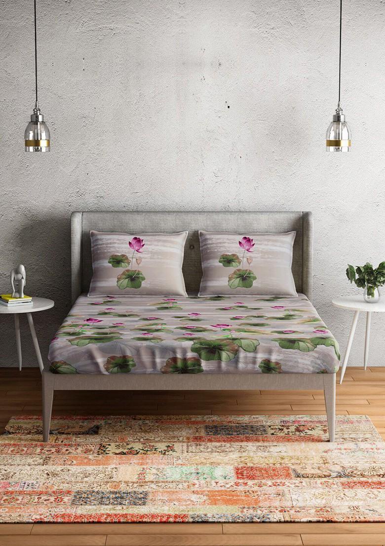 Beige And Green Floral 300 Tc Queen Bedsheet With 2 Pillow Covers