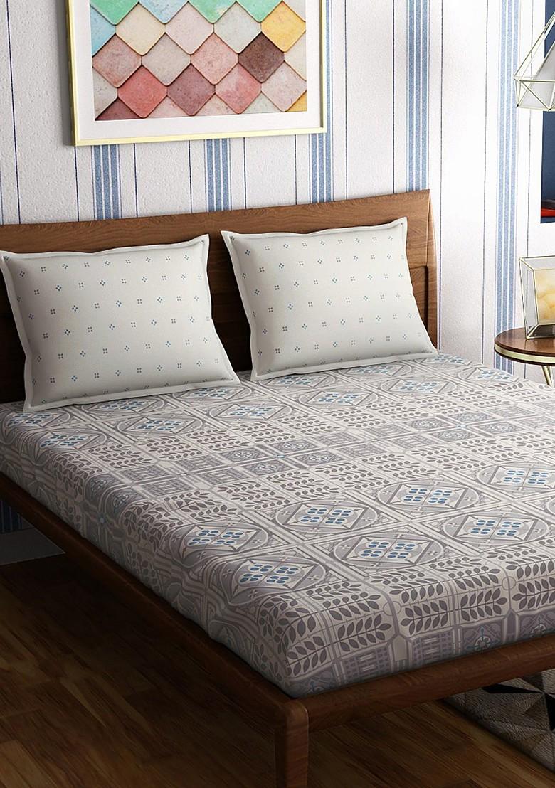 Grey And OffWhite Abstract 300 Tc Cotton 1 Queen Bedsheet With 2 Pillow Covers