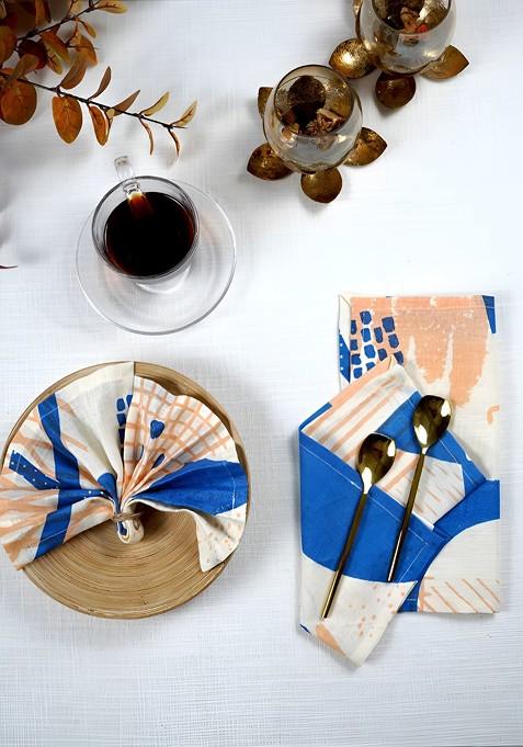 White And Blue 4 Pieces Printed Linen Table Napkins