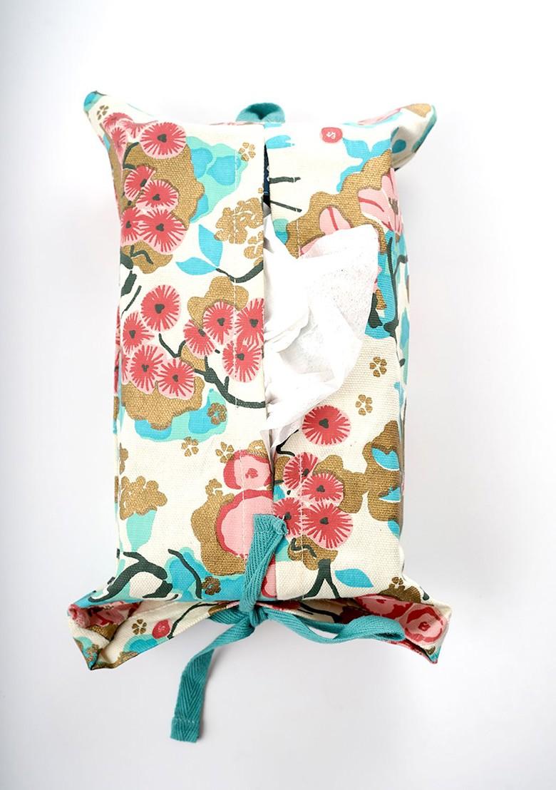 White Floral Printed Cotton Tissue Box Cover