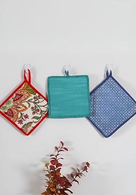 Red And Green 3 Pcs Printed Cotton Square Coasters