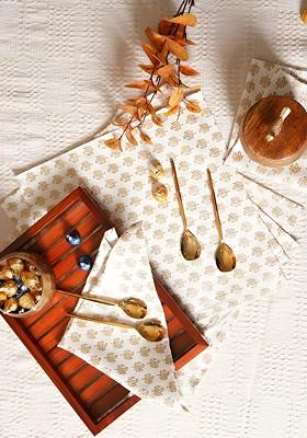 White And GoldToned 6 Pieces Paisley Printed Cotton Table Napkins