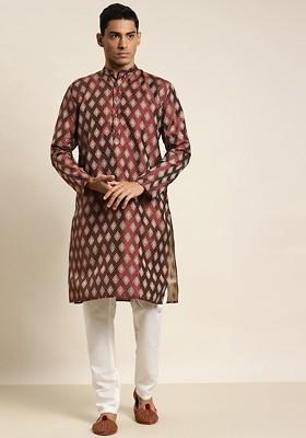 Maroon Ethnic Motifs Jacquard Kurta For Men