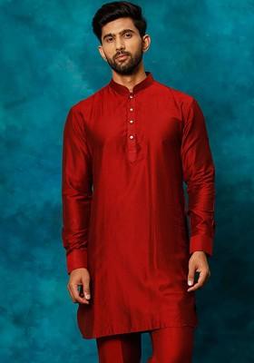 Maroon Solid Poly Blend Kurta For Men