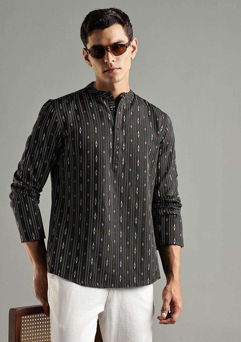 Black Striped Blended Kurta For Men - Indya