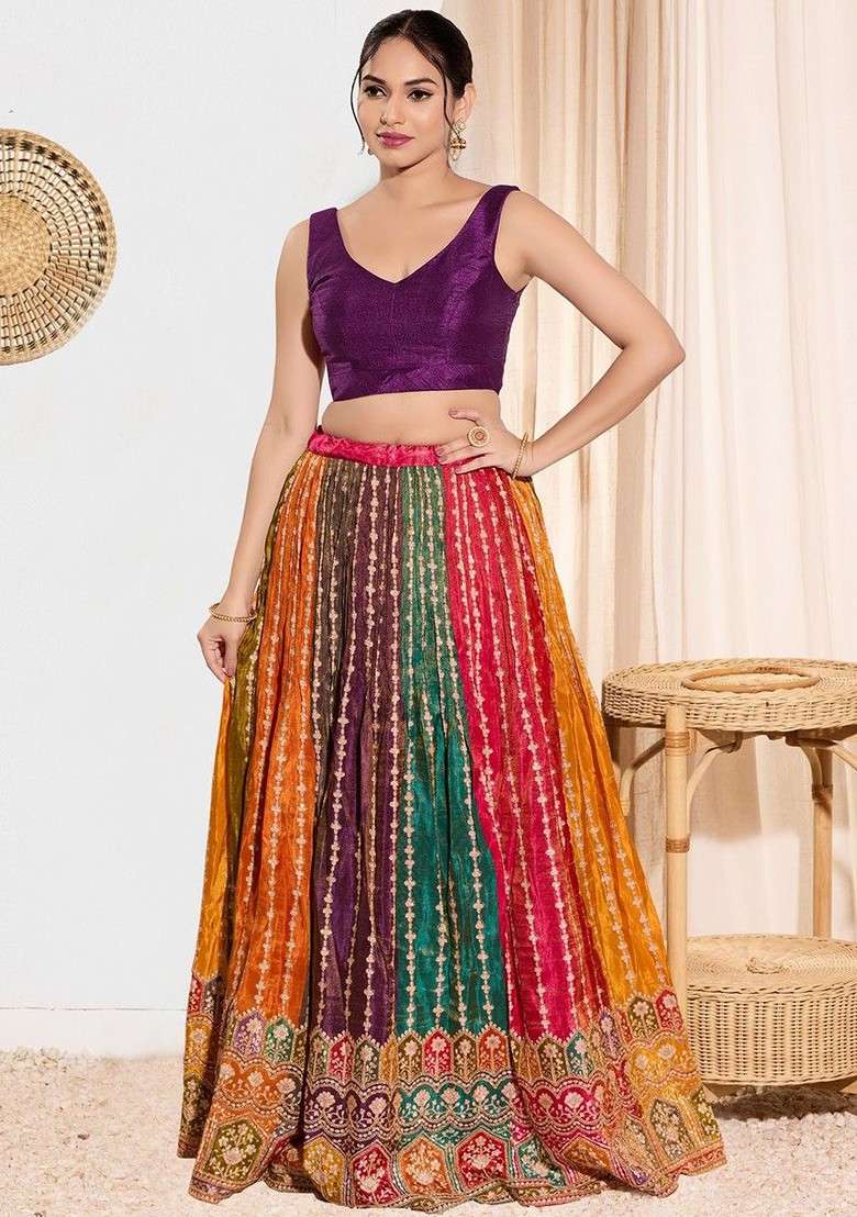 Round Neck Padded Saree Blouse - Indya