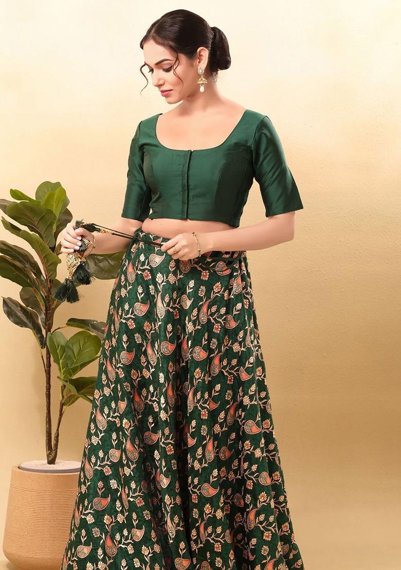 Women Round Neck Padded Saree Blouse