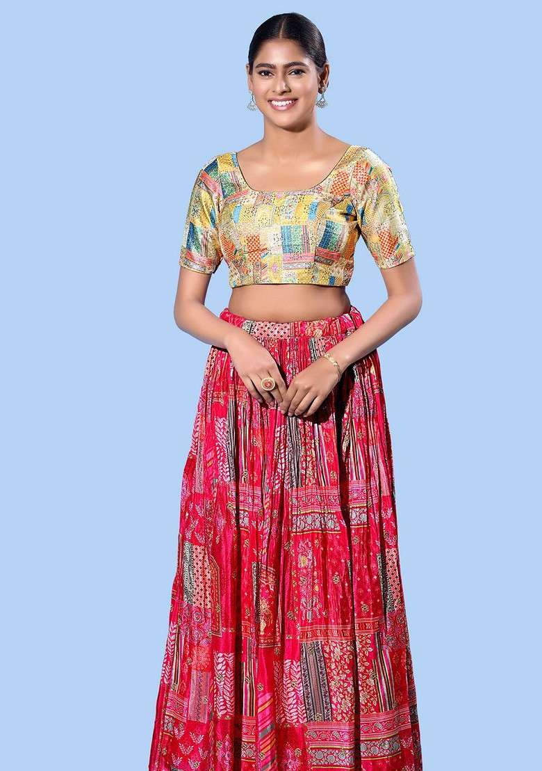 Round Neck Padded Saree Blouse - Indya