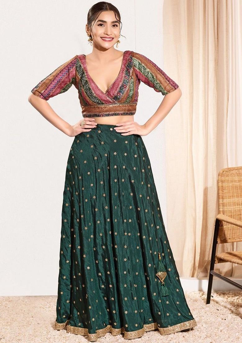 Woven Design Brocade V Neck Padded Saree Blouse