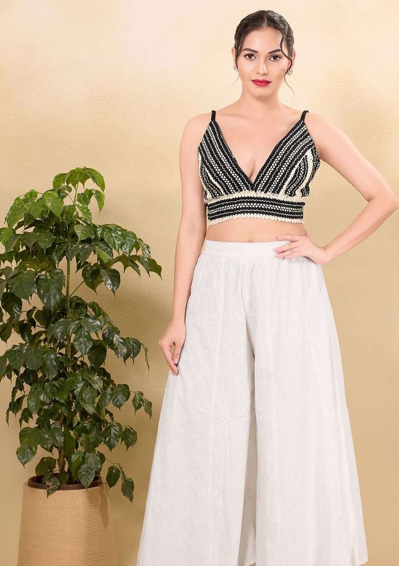Woven Design Cotton V Neck Padded Saree Blouse - Indya