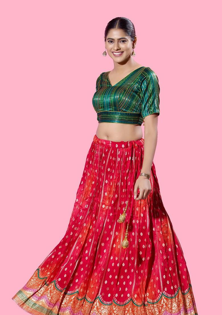 Women Women V Neck Padded Saree Blouse