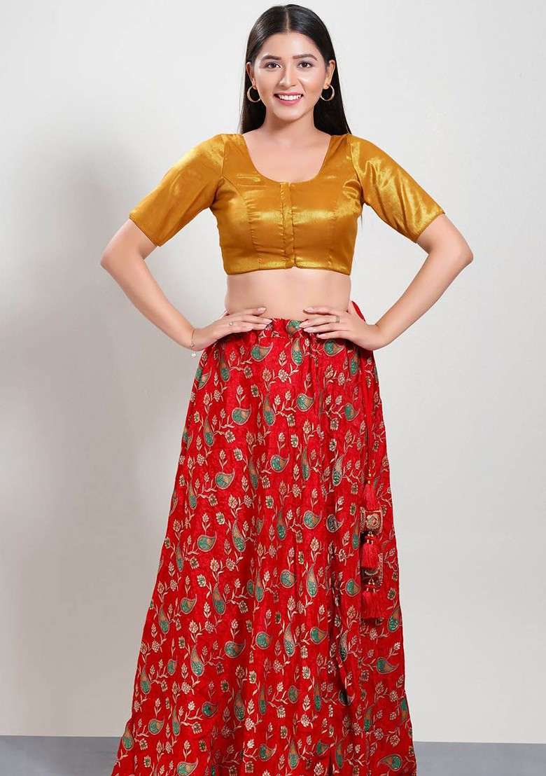 Silk Round Neck Padded Saree Blouse - Indya