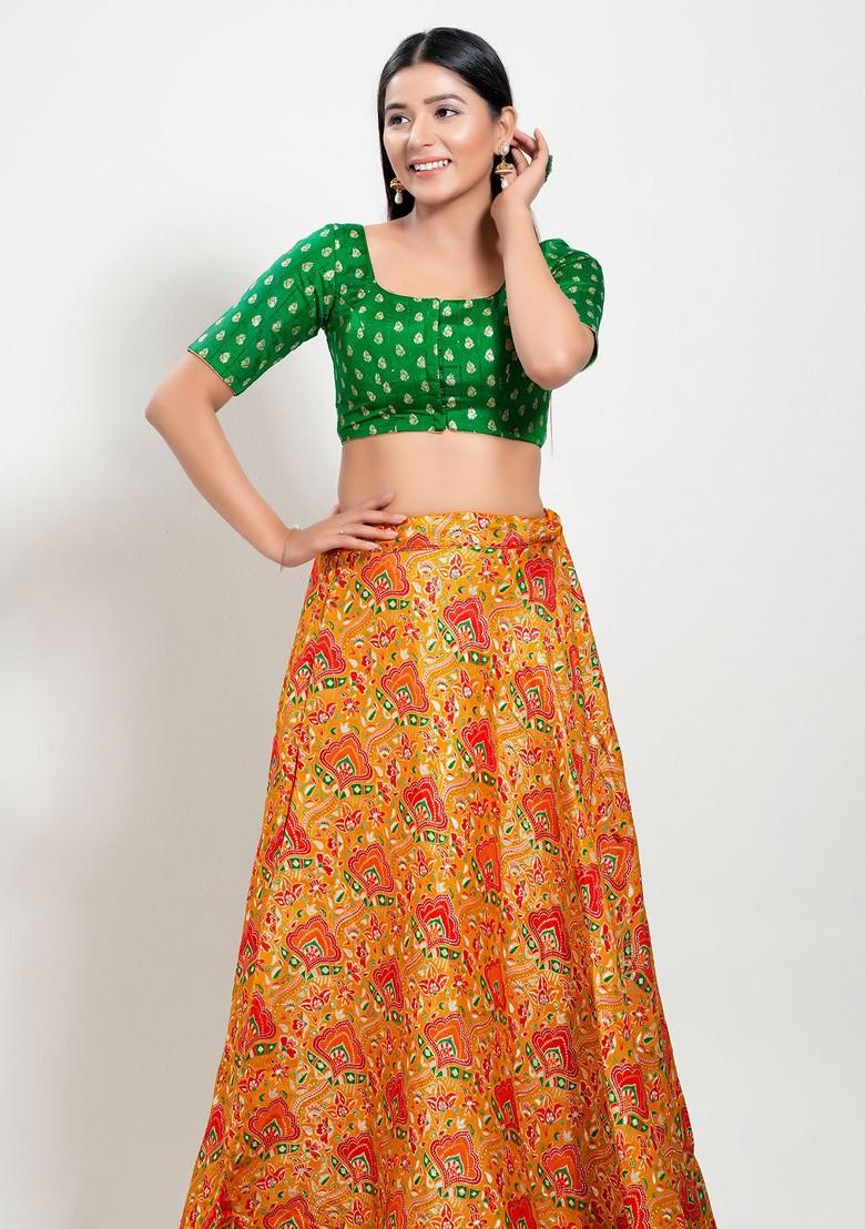 Women Round Neck Padded Saree Blouse