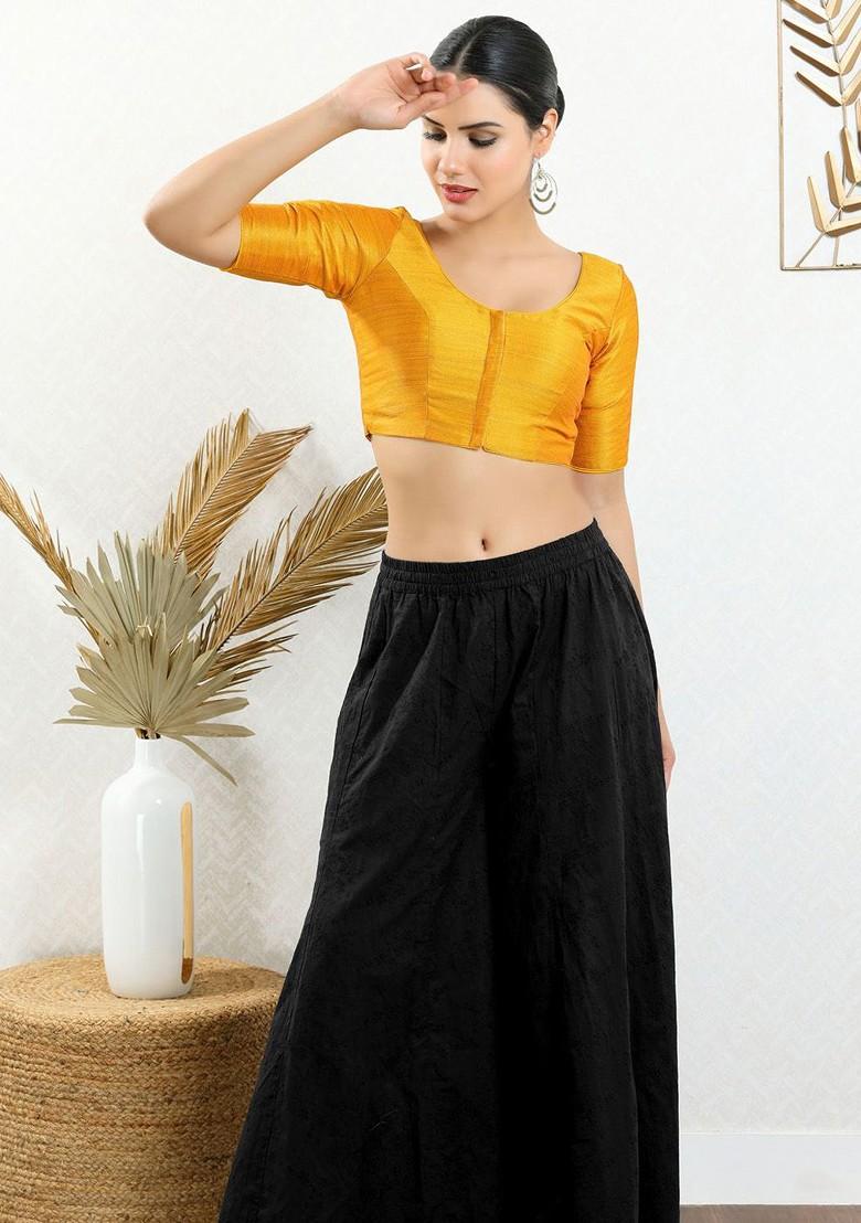 Women Round Neck Padded Saree Blouse