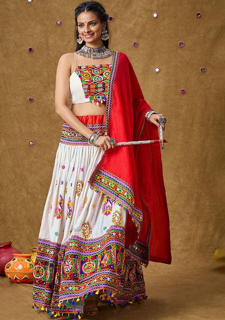 Women Embroidered Padded Cotton Saree Blouse