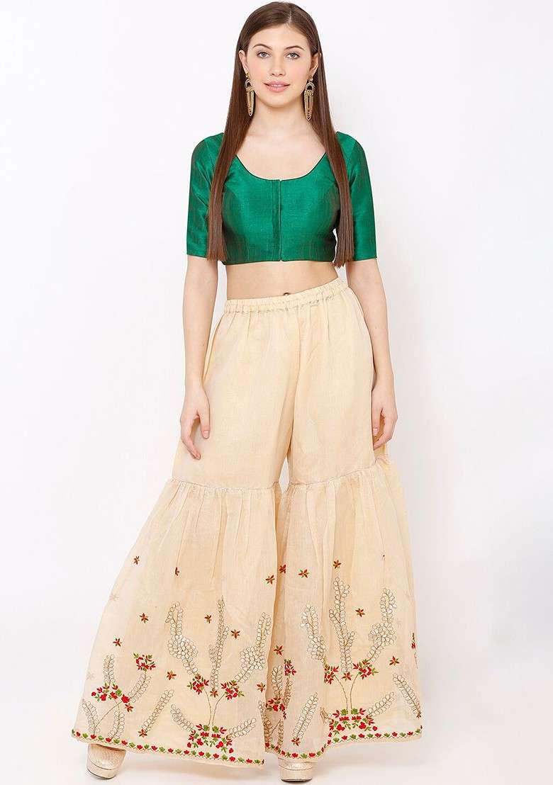 Women Green Solid Padded Saree Blouse - Indya