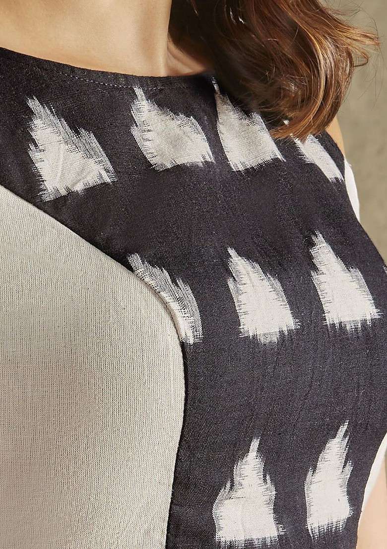 Ikat Boat Neck Sleeveless Readymade Saree Blouse - Indya