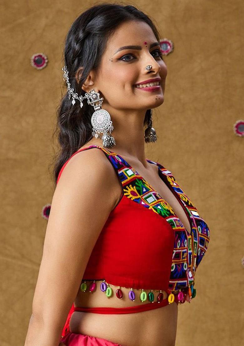 Embroidered Padded Sleeveless Saree Blouse