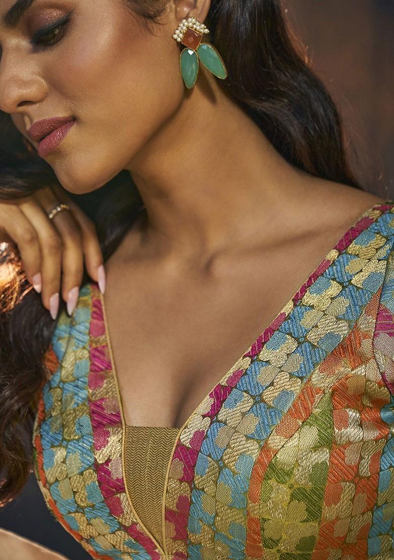 Woven Design Brocade V Neck Short Sleeves Padded Saree Blouse