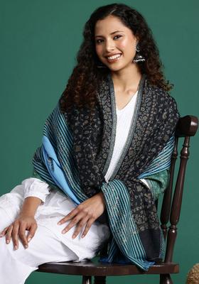 Green Floral Woolen Shawls