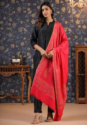 Pink Paisley Woolen Shawls