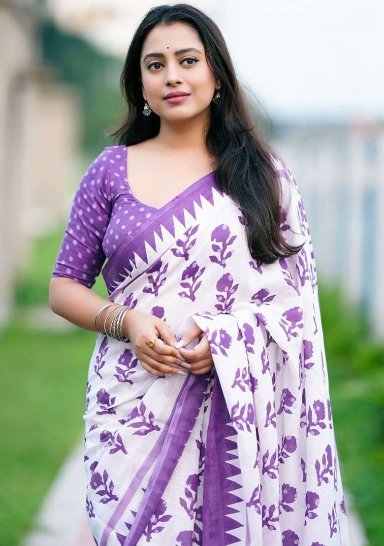 White Embroidered Blended Saree Set for Diwali and Festive Wear - Indya