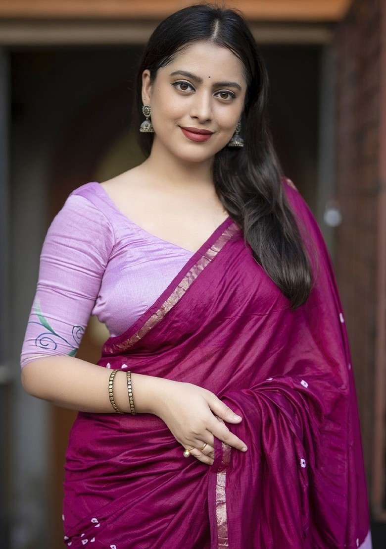 Magenta Embroidered Blended Saree Set - Indya