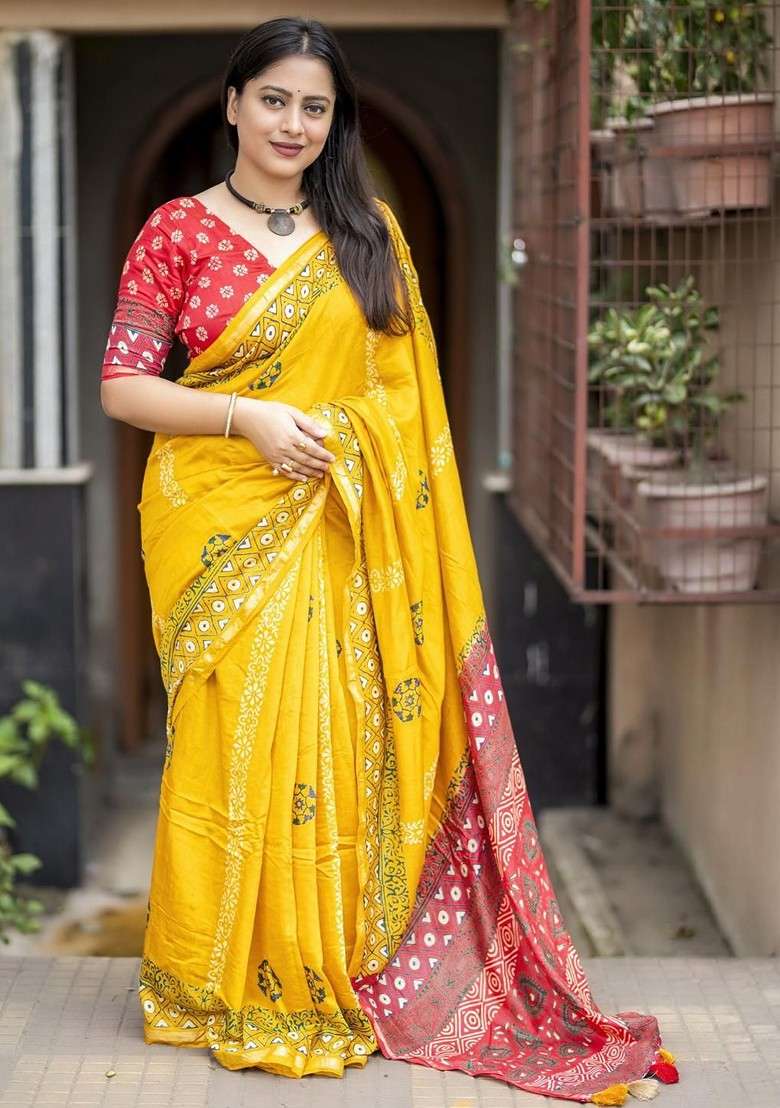 Yellow Embroidered Blended Saree Set for Diwali and Festive Wear - Indya