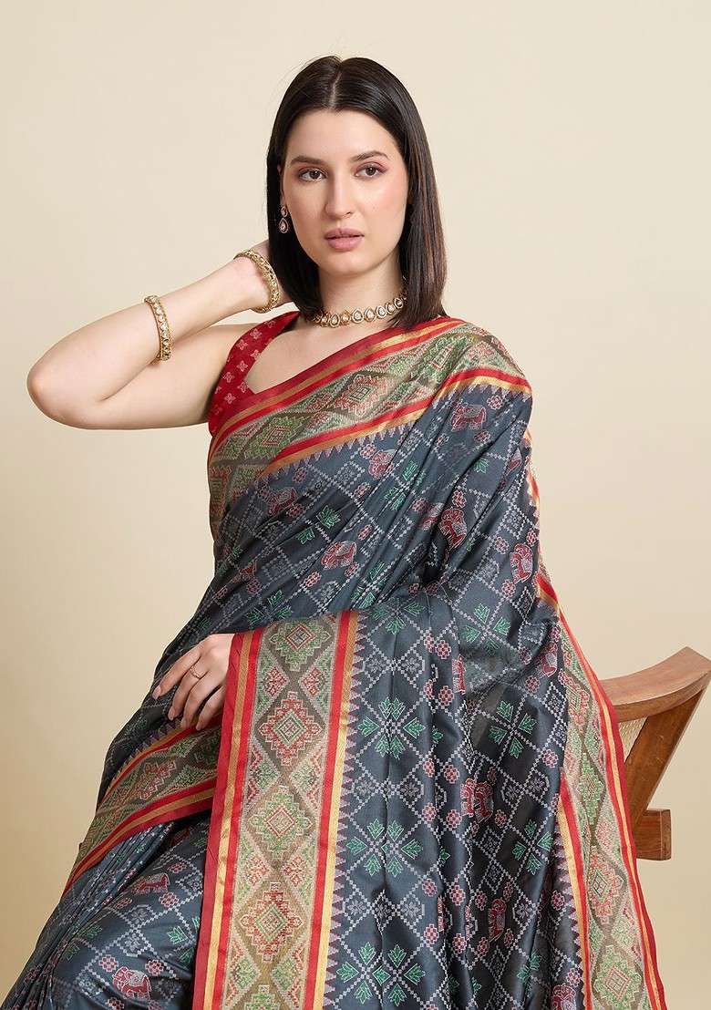 Grey Embroidered Blended Saree Set for Diwali and Festive Wear - Indya