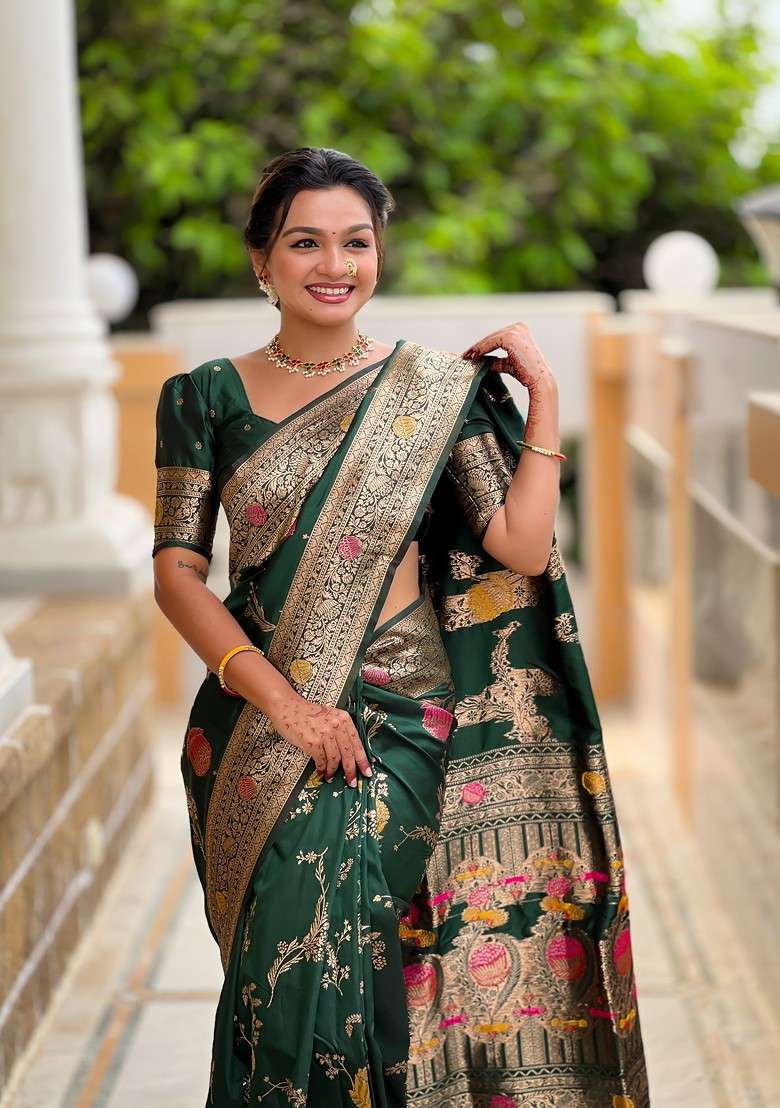 Green Blended Saree Set with Embroidered for Diwali | Wedding & Festive Wear - Indya
