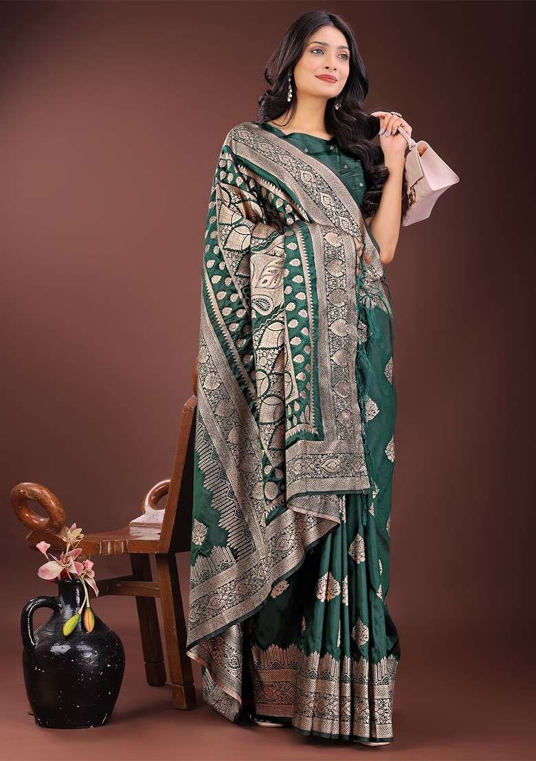Green Embroidered Blended Saree Set for Diwali and Festive Wear - Indya