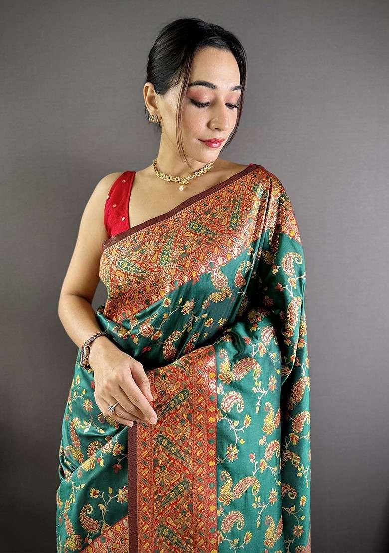 Green Blended Saree Set with Embroidered for Diwali | Wedding & Festive Wear - Indya