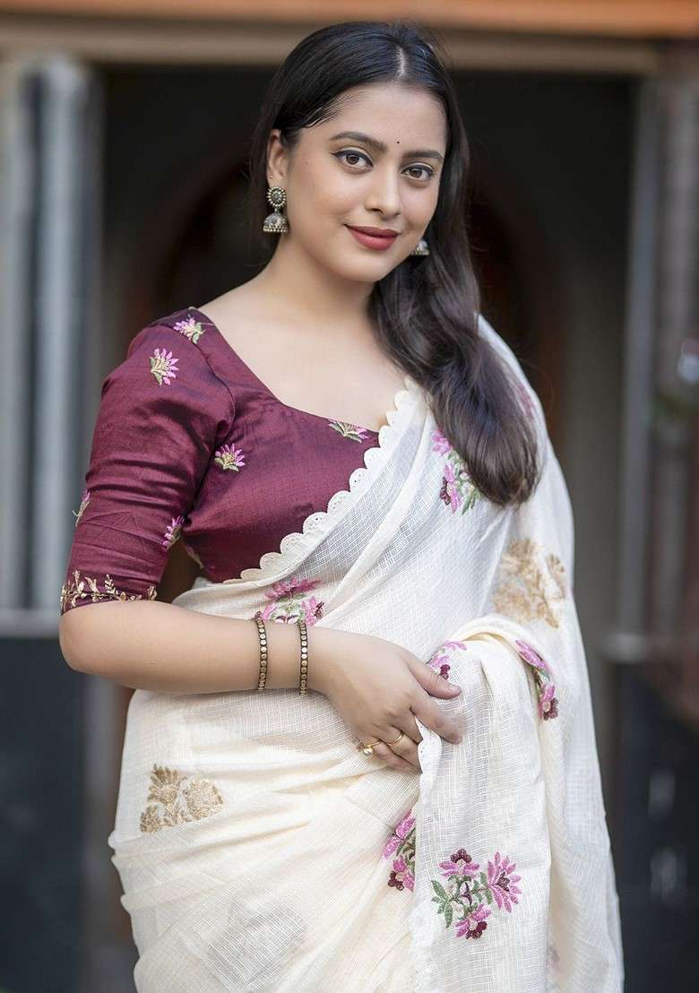 Off White Embroidered Blended Saree Set for Diwali and Festive Wear - Indya