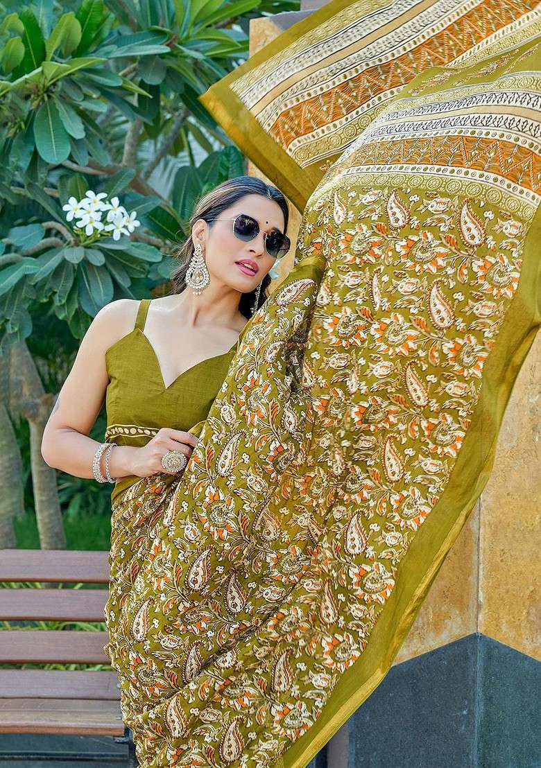 Green Embroidered Blended Saree Set for Diwali and Festive Wear - Indya