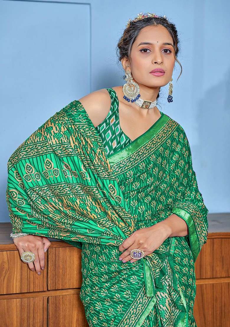 Green Embroidered Blended Saree Set for Diwali and Festive Wear - Indya