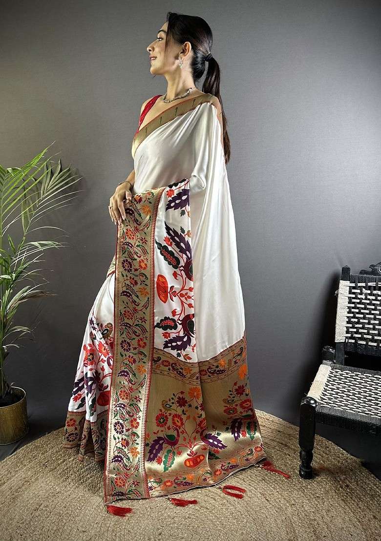 White Blended Saree Set with Embroidered for Diwali | Wedding & Festive Wear - Indya