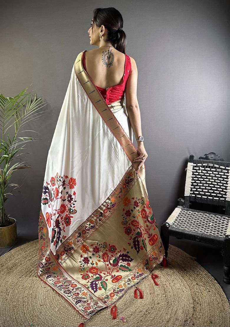 White Blended Saree Set with Embroidered for Diwali | Wedding & Festive Wear - Indya